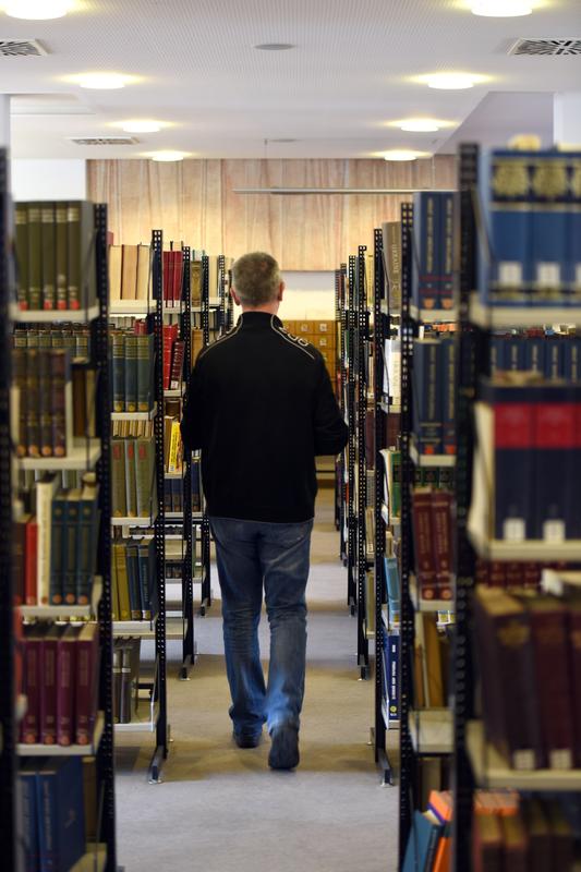 Der Lesesaal des Regensburger IOS. Von hier gibt es nun einen Zugriff auf den Gesamtbestand der Präsidentenbibliothek Boris Jelzin.