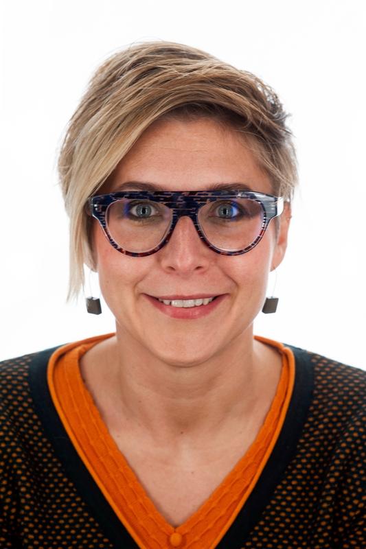 Dr. Tine Buffel