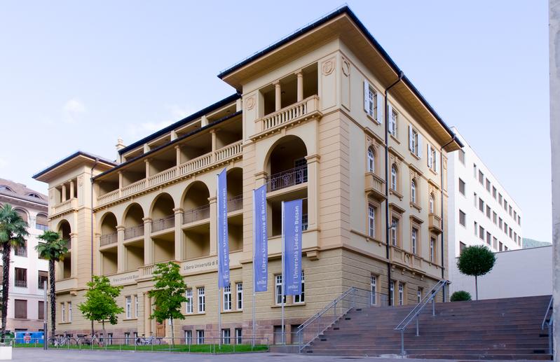 Rektoratsgebäude der Freien Universität Bozen in Südtirol