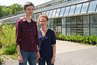 Prof.‘in Caroline Müller und Ruth Jakobs. 