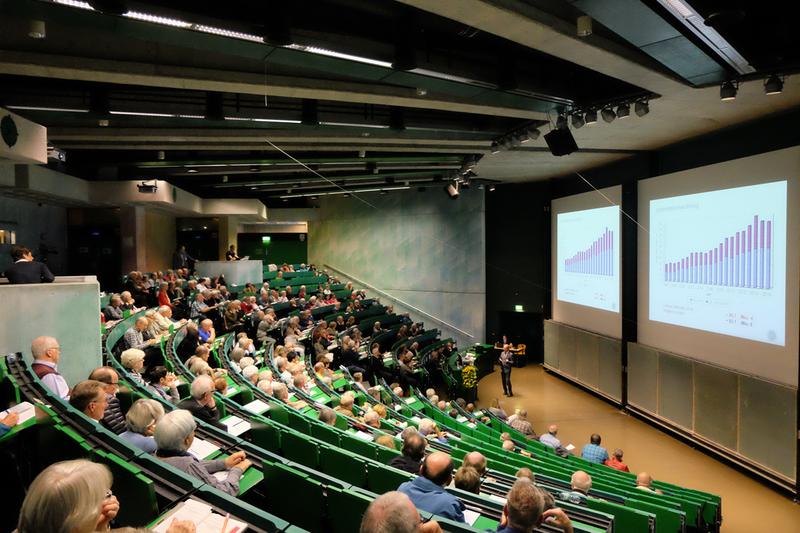 Präsident Prof. Michael Weber eröffnet die Herbstakademie 2017 an der Uni Ulm 