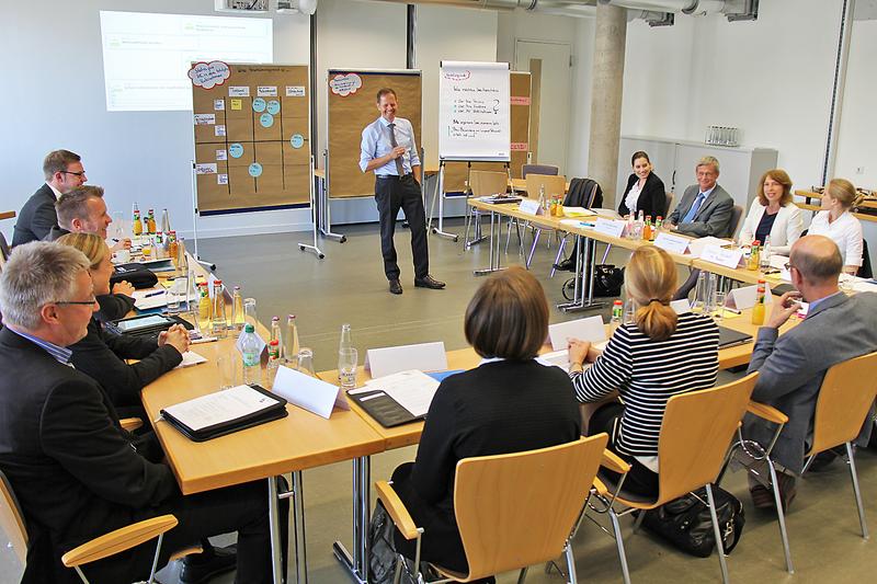 Workshop mit Prof. Dr. Sascha Armutat über Trends im Personalmanagement mittelständischer Unternehmen.