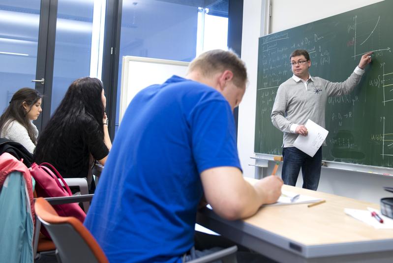 Mathematik-Vorkurs an der BTU Cottbus–Senftenberg.