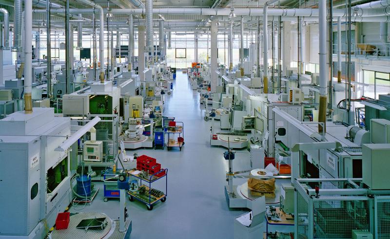  Produktionshalle der Firma Seidel in Marburg, die Industriepartner im Forschungsprojekt „Intelligente Produktionssteuerung im digitalisierten Unternehmen“ ist.
