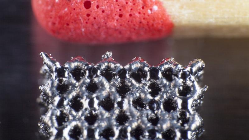 Additive Manufacturing enables minuscule metal structures with a complex geometry to be produced. 