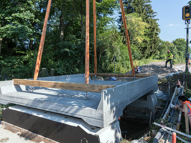 Tegernsee: Erste Eisenbahnbrücke aus ultrahochfestem Beton in Deutschland.