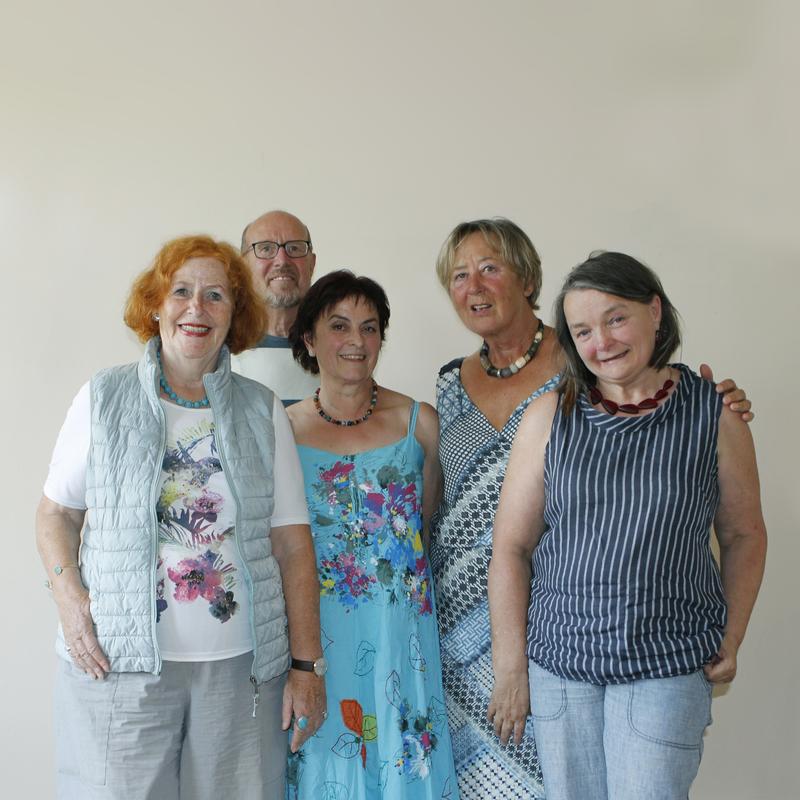 v.li.n.re. Barbara Brink, Roland Schmitt, Jenny Passet, Krista Paul und Dagmar Kopnarski