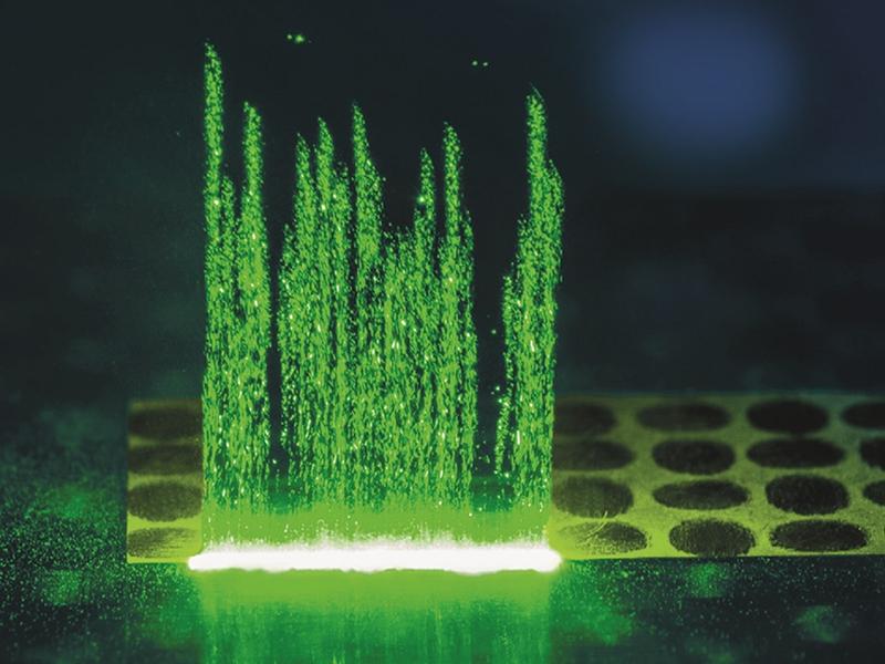 Thin film structuring with an ultrashort pulse laser. 