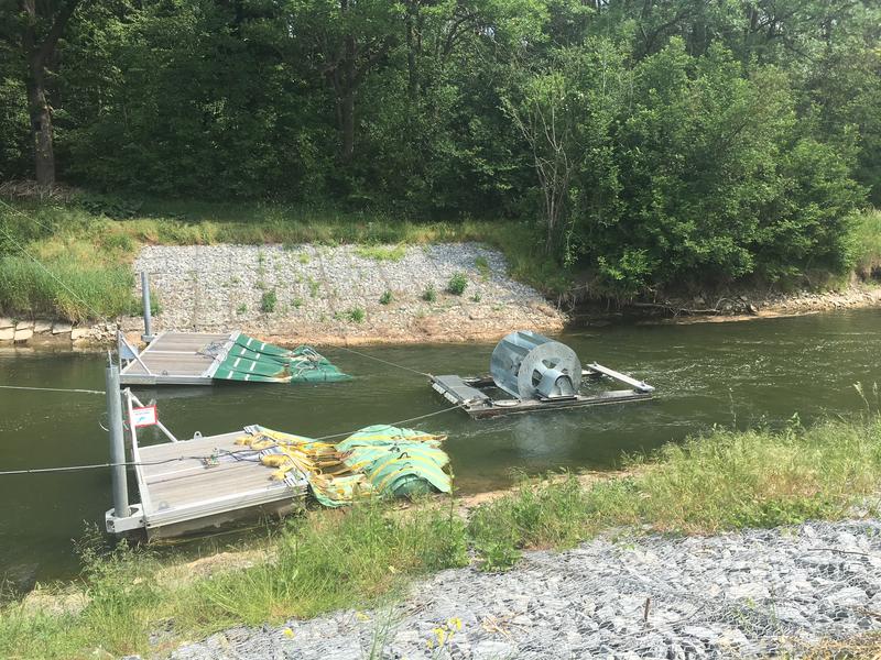 River Rider mit mobilen Textilbuhnen zur Strömungsdiversifizierung am Standort Neugattersleben Bode