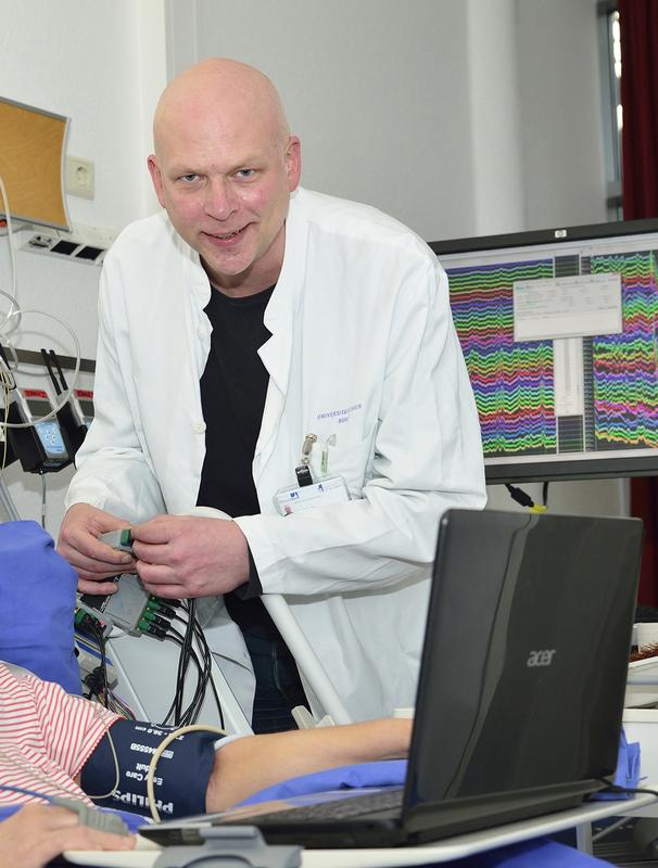 Prof. Dr. Dr. Florian Mormann von der Bonner Uniklinik für Epileptologie. 