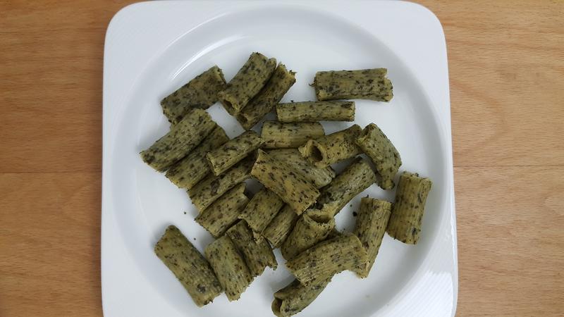 Neue Nudelkreation mit proteinhaltigen Cassava-Blättern. 