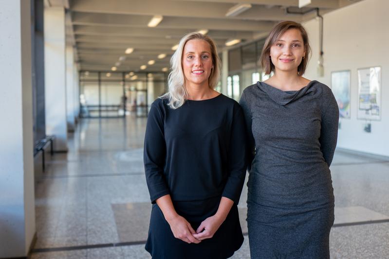  Die Projektmitarbeiterinnen Anna Maria Procajlo (rechts) und Isabell Franconi