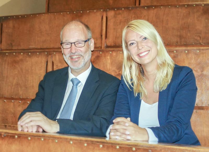 Standortsprecher Prof. Dr. Wolfgang Hoffmann und Projektleiterin Dr. Ina Zwingmann 