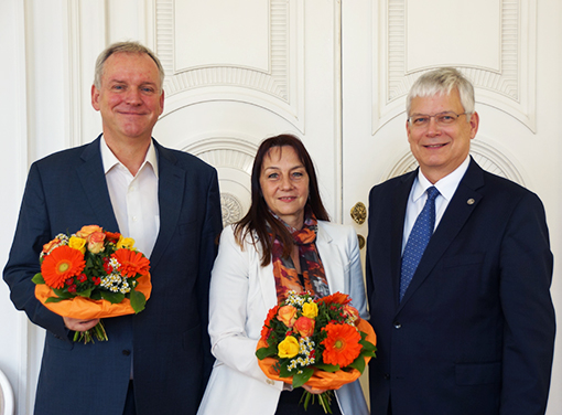 Die neue Vorsitzende des Universitätsrates der Universität Hohenheim Prof. Dr. Annette Beck-Sickinger, Stellvertreter Prof. Dr. Hans-Peter Burghof (li.) und Rektor Prof. Dr. Stephan Dabbert.
