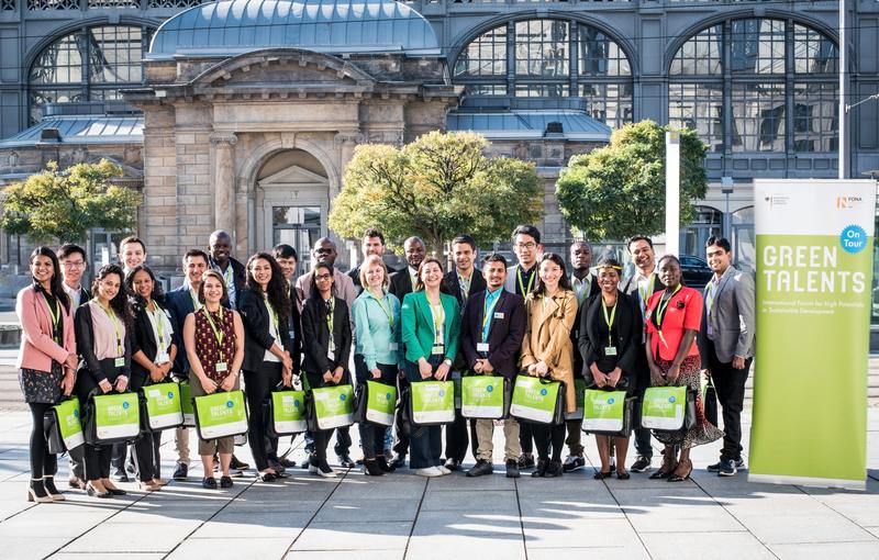 Die Preisträgerinnen und Preisträger des Green-Talents-Wettbewerbs 2018