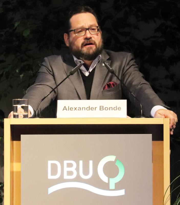 Forderte praxistaugliche Lösungsansätze in der Tiermedizin: DBU-Generalsekretär Alexander Bond