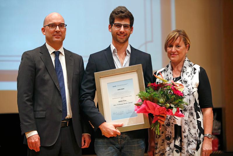 DAAD-Preisträger M.Charaf mit Prof. Claus Baderschneider und B. Graf