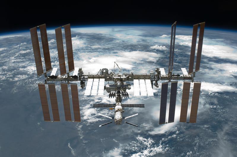 Die Internationale Raumstation (ISS) fotografiert am 30. Mai 2011. 