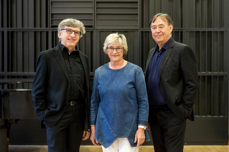 Prof. Dr. Edoardo Bellotti, Stifterin Karin Hollweg und Rektor Roland Lambrette