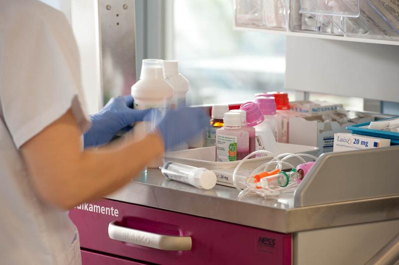 Preparation of medication in an intensive care unit (symbolic picture: Sandra Stämpfli)