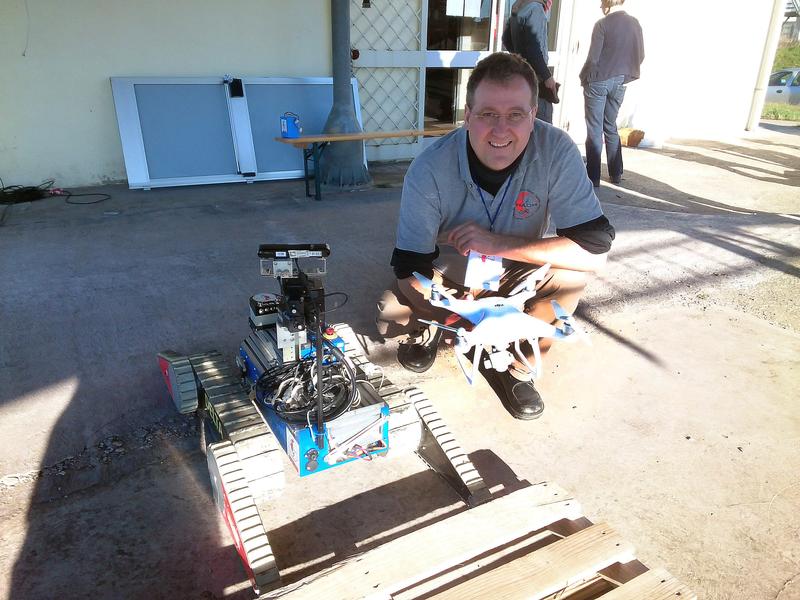 Prof. Dr. Hartmut Surmann von der Westfälischen Hochschule ist mit seinen Rettungsrobotern am Aufbau des Deutschen Rettungsrobotik-Zentrums beteiligt.