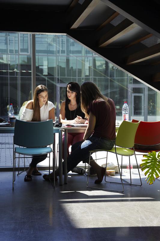 Campusfoyer der Hochschule Mainz