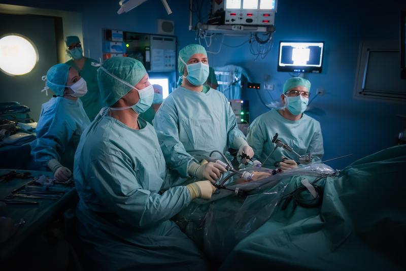 Minimal-invasive Operation an der Chirurgischen Universitätsklinik Heidelberg.