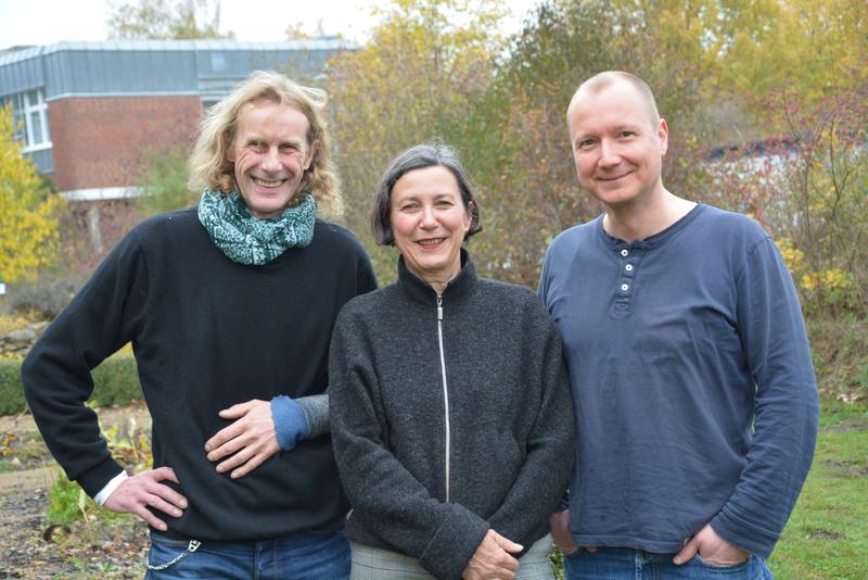 Angela Hartig (Mitte) und Traugott Haas (r.) werden bei der Projektumsetzung von Markus Mikutta (l.) unterstützt.