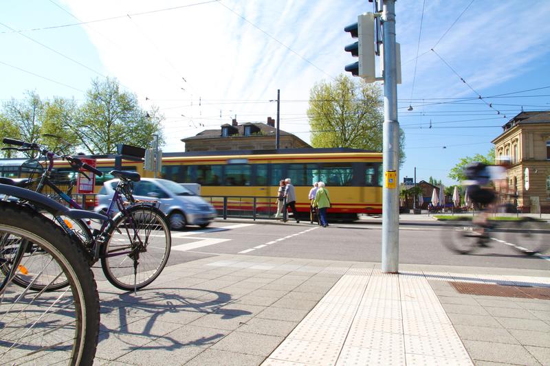 Neuer Pioniergeist gefragt: Im Blickpunkt der 10. Carl-Benz-Gedenkvorlesung steht die Weiterentwicklung des Systems Mobilität (Foto: Lydia Albrecht, KIT)