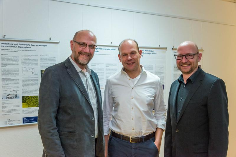 Die Preisträger v.l.n.r.: Prof. Michael Kerstgens-Wirth, Prof. Dr. Dirk Geyer, Prof. Dr. Thomas Pleil.