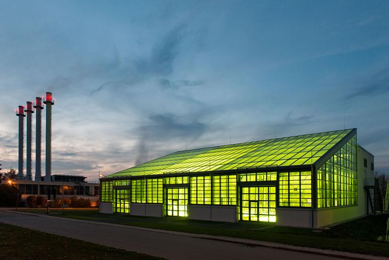 Das Algentechnikum der TU München auf dem Ludwig Bölkow Campus in Ottobrunn im Süden von München