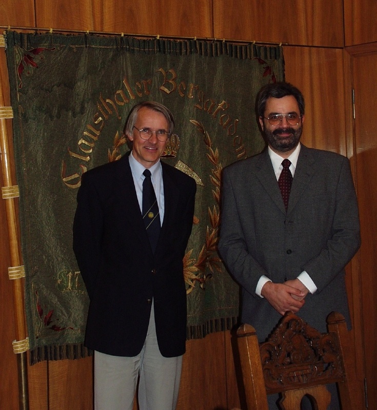 Bei der Ernennung: (v. l. n. r.) Prof. Dr. Ernst Schaumann und Prof. Dr. Arnold Adam.