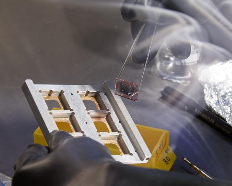 Herstellung einer OLED in einem Labor der Universität Bayreuth.