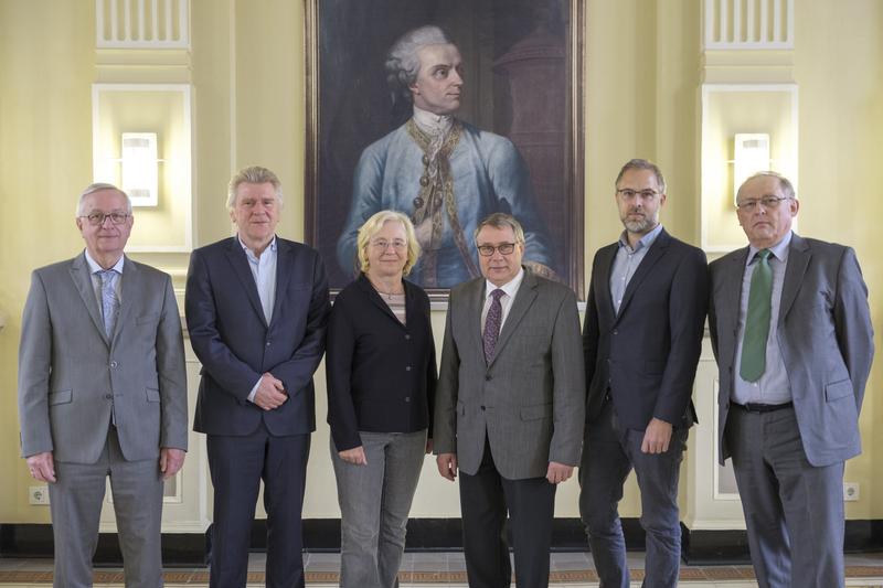 Die rund 8.000 Bände der landwirtschaftlichen Bibliothek werden zukünftig in der Niedersächsischen Staats- und Universitätsbibliothek Göttingen (SUB) aufbewahrt.