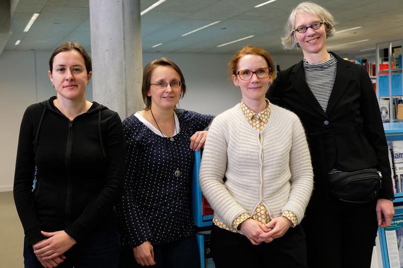 Von links: Yvette Martin, Kerstin Werth, Katharina Schulz und Dr. Karin Ilg, Leiterin der Hochschulbibliothek. 
