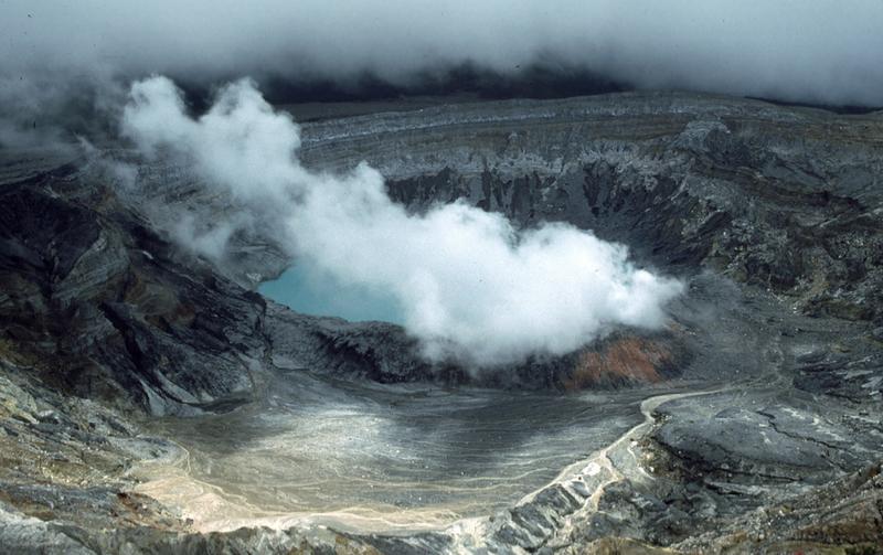 Der Poás ist einer der Vulkane Costa Ricas.