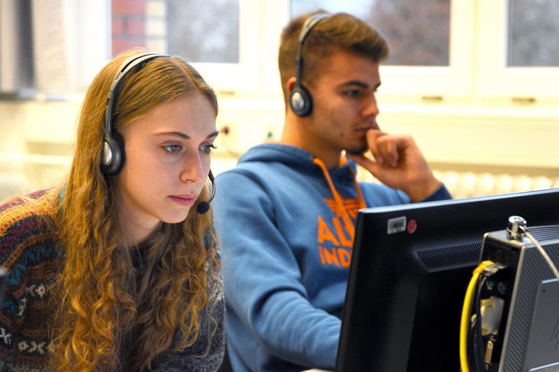 Im Sprachenzentrum der TH Bingen können die Studierenden neun Sprachen lernen.