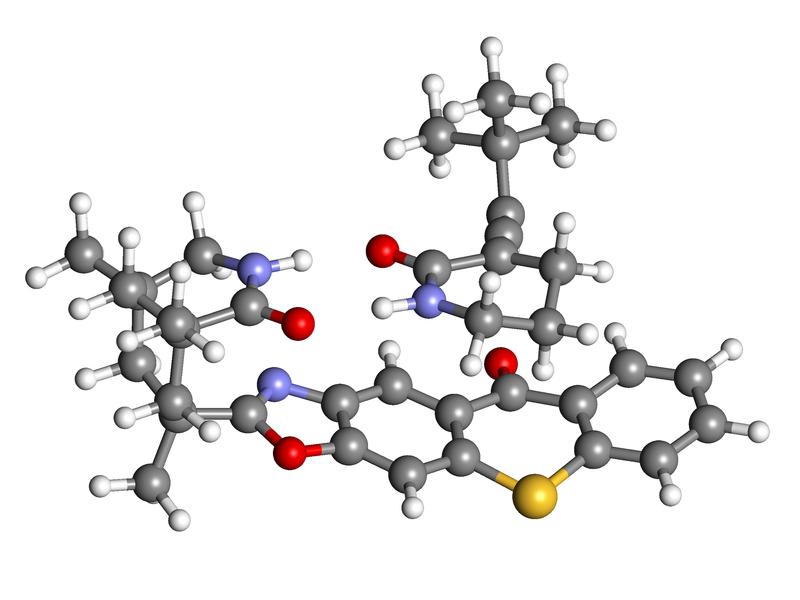 The allenic group of the unwanted enantiomer is much closer to the thioxanthone sensitizer and is therefore converted to the desired form.