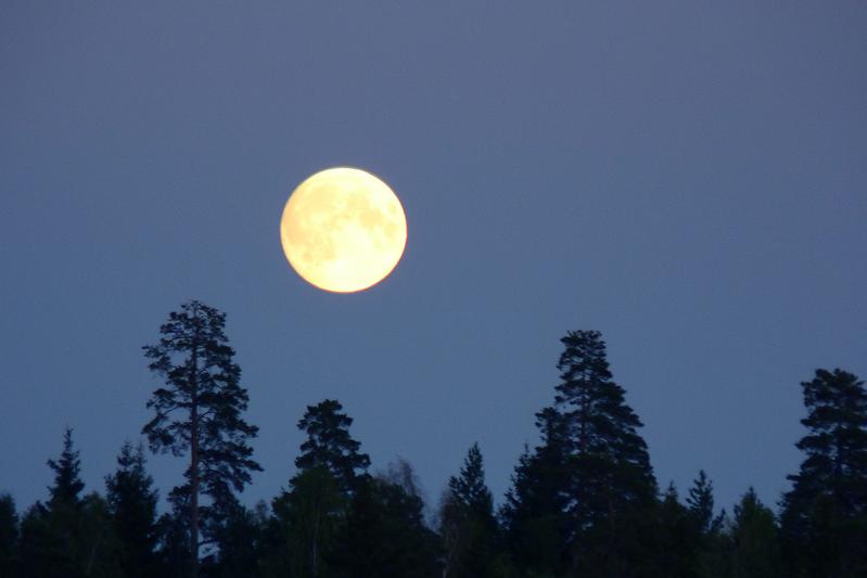 Der Mond über Braunschweig