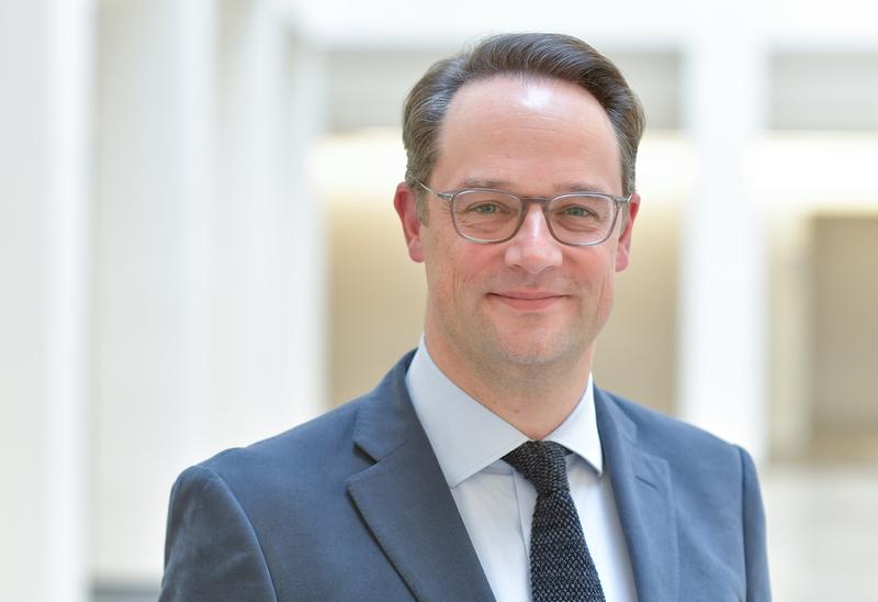 Prof. Dr. Matthias Ochs