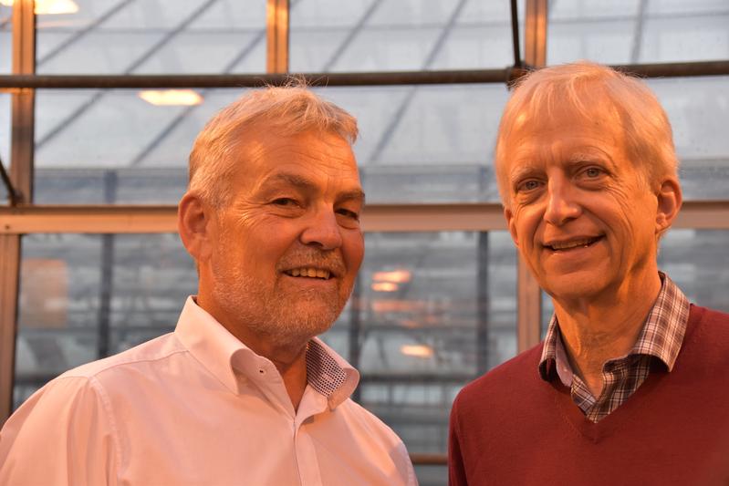 From left to right: Dr. Stephan Winter (DMSZ) and Dr. Jim Lorenzen (Gates Foundation)