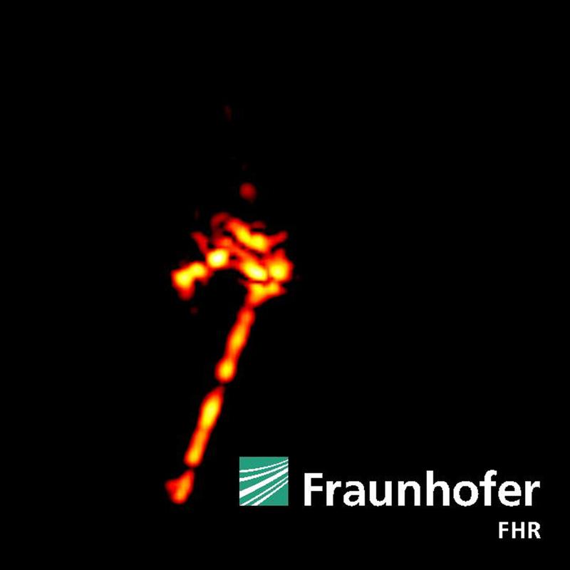 Radarabbildung des CNES-Satelliten MICROSCOPE mit zwei entfalteten Deorbiting-Segeln, aufgenommen mit dem TIRA-System des Fraunhofer FHR.