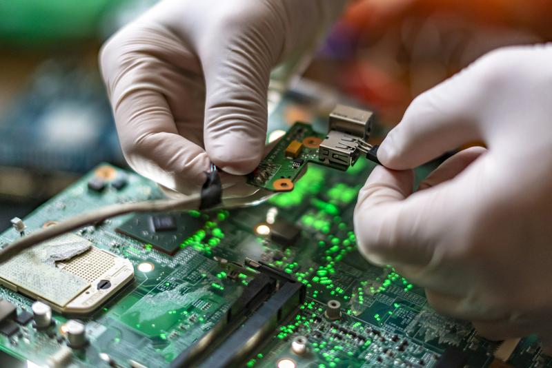 The electronics market is growing rapidly and it is foreseeable that technology based on silicon will not be able to meet the future demands of power electronics.