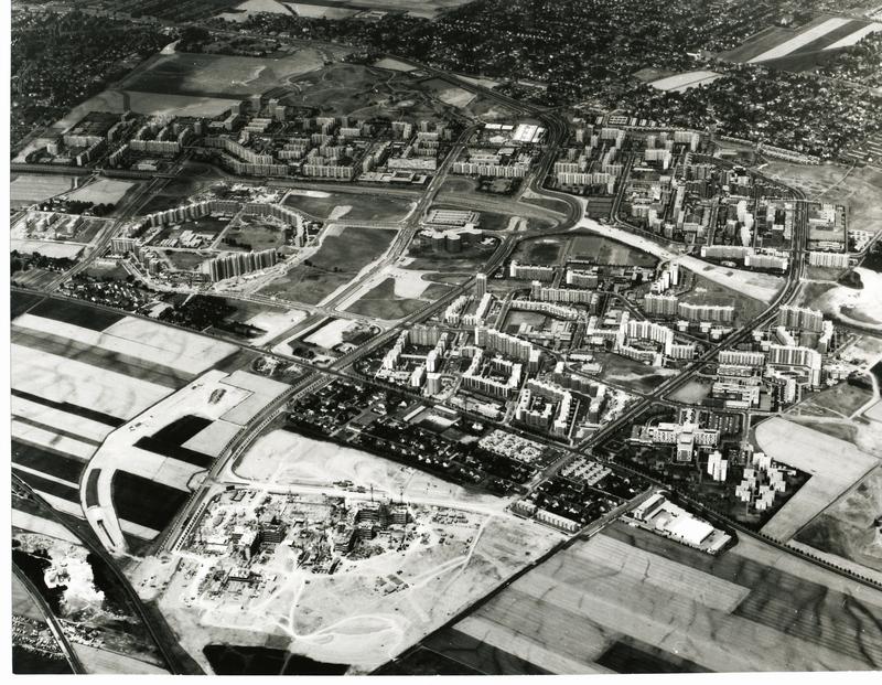  Luftbild von München-Neuperlach.