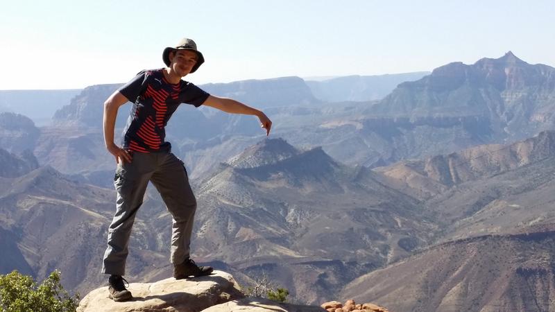 Lennart van Maldegem on the Nankoweap Butte, Grand Canyon National Park, USA. 