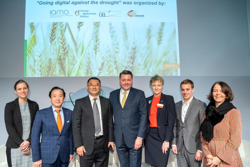 GFFA expert panel with the guests Dr. Lena Kuhn, Dr. Qu Dongyu, Xu Zhenyu, Torsten Spill, Dr. Olga Trofimtseva, Lionel Born and Alexa Mayer-Bosse (from left to right)