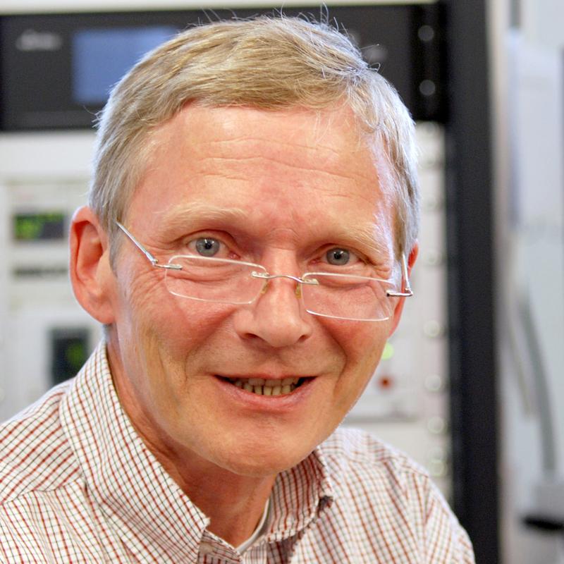 Prof. Dr. Günter Reiss von der Univer-sität Bielefeld ist einer der beiden Leiter des neuen MagSens-Zentrums. 