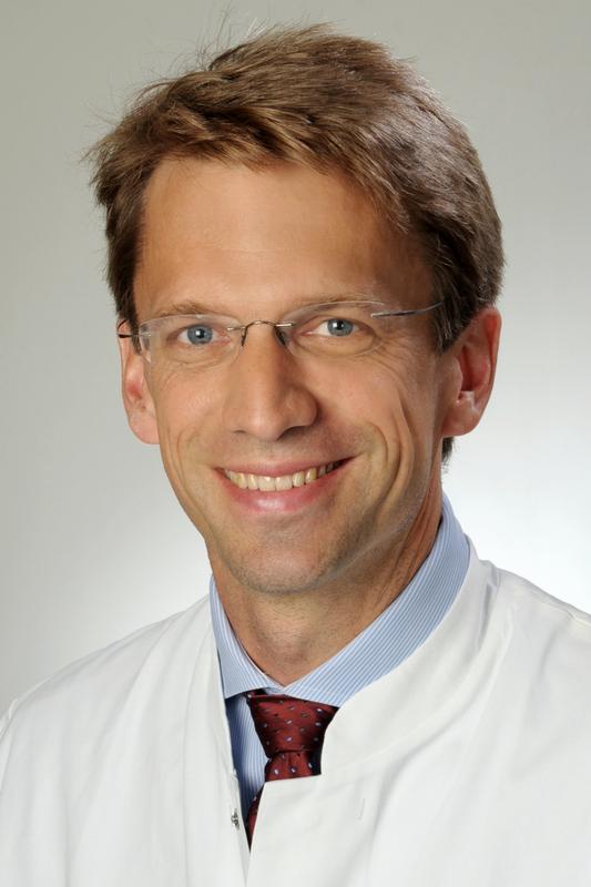 Prof. Dr. Jan-Hendrik Egberts, stellvertretender Direktor der Klinik für Allgemeine, Viszeral-, Thorax-, Transplantations- und Kinderchirurgie, Campus Kiel. 