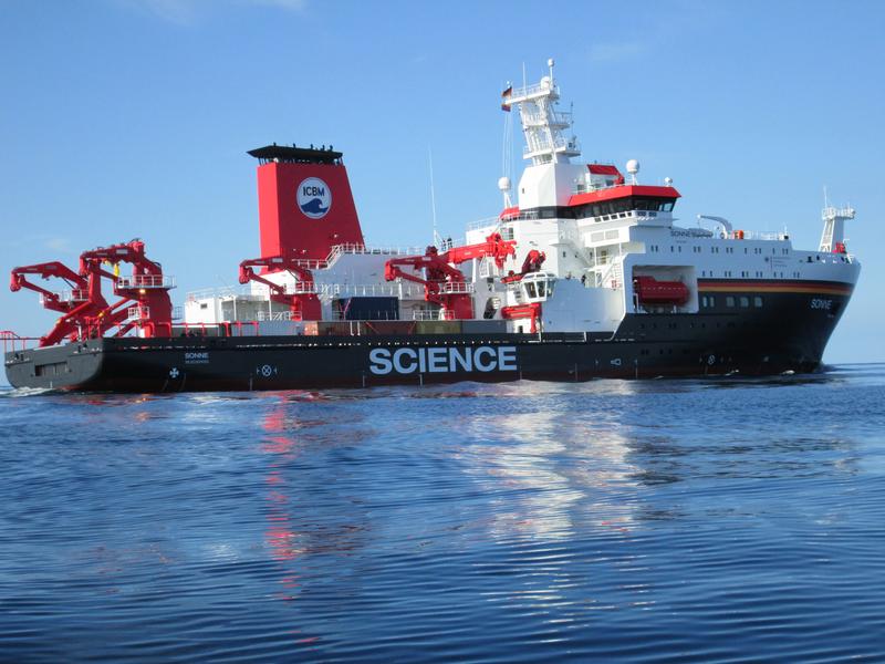 The German Sonne is one of the best technically equipped research vessels currently available.
