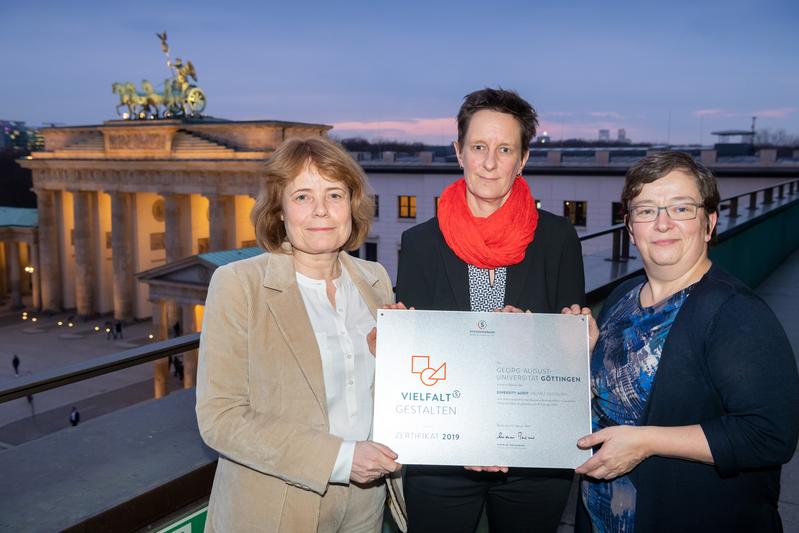 Prof. Dr. Andrea D. Bührmann, Dr. Daniela Marx und Dr. Doris Hayn (von links).